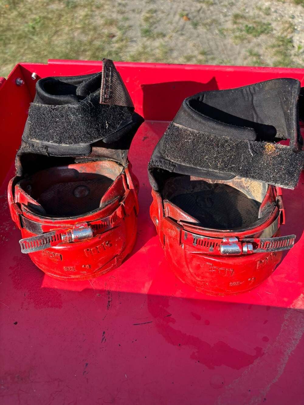 Easyboot Horse Hoof Boots Size 0 cleaned